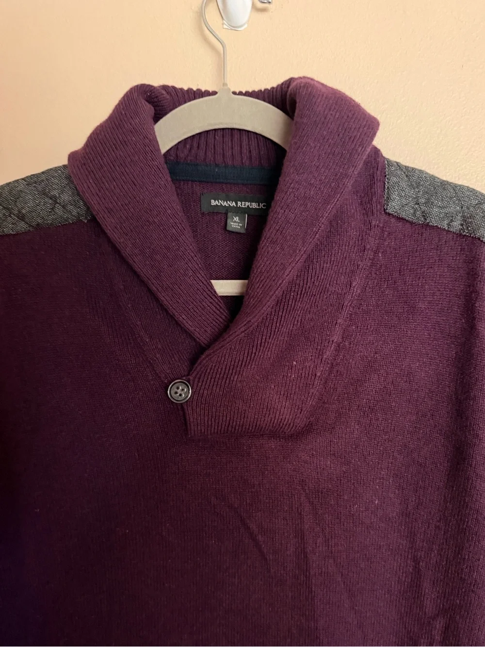 Banana Republic Men’s XL Merino Wool Shawl Collar Sweater Burgundy Shoulder Patc